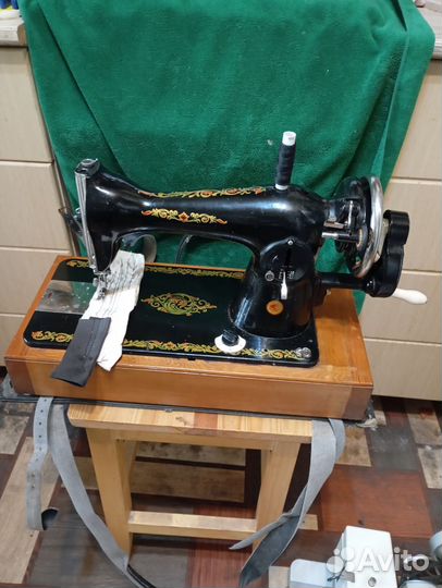 Швейная машина Подольск ручная СССР