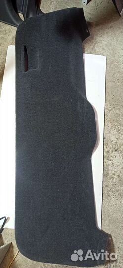 Обшивка двери багажника volvo xc70