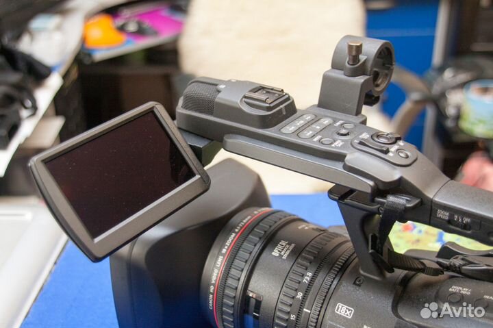 Видеокамера canon XF300