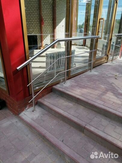 Поручни для лестниц