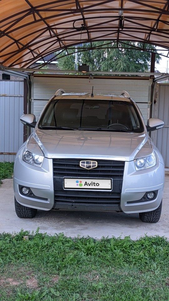 Geely Emgrand X7: фото владельца