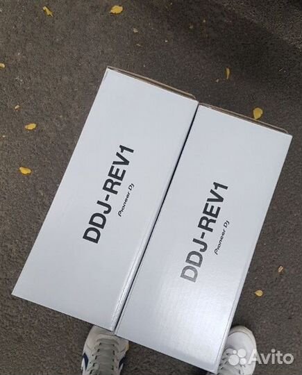Новый Pioneer DDJ-REV1