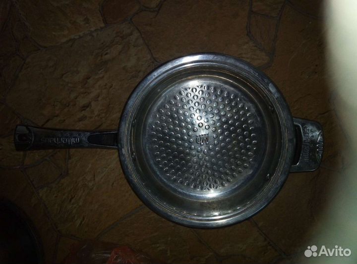 Кастрюли и сковородки