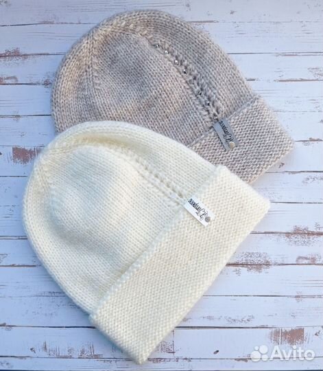 Весенняя шапочка ручной работы