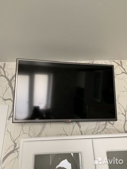 LED телевизор 32 Ld 32LB563U