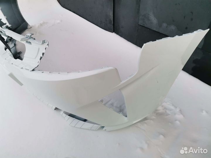 Передний бампер kia rio 4 белый 2020-2022 год