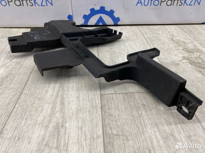 Дефлектор радиатора левый Honda Cr-V 5 L15BG