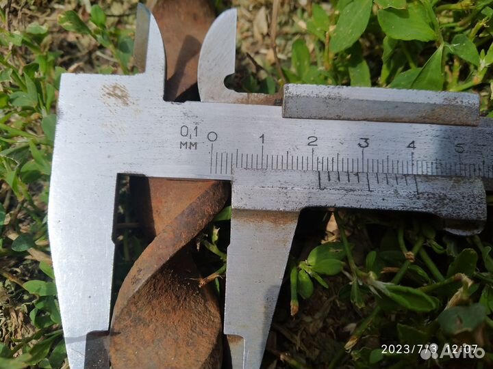 Старинный ручной бур сверло под шканты