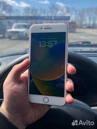 iPhone 8 Plus идеал/в ориге/акб 100/sim