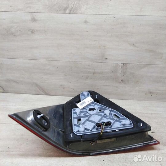 Фонарь задний правый mercedes w203 седан