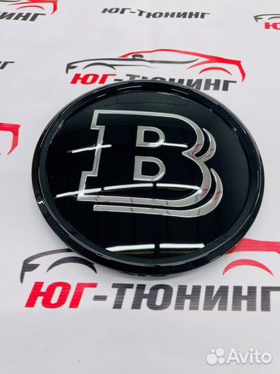Черный знак Brabus в решетку радиатора Е213 2016+