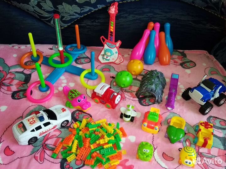 Игрушки пакетом Машинки/Боулинг/Колцеброс