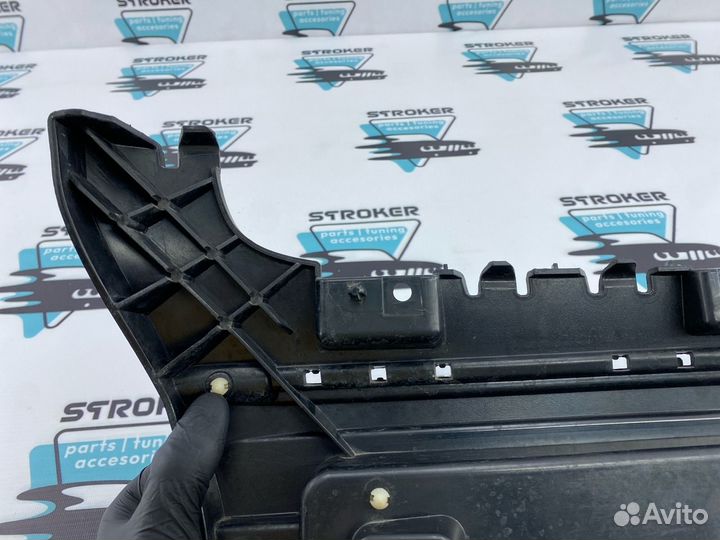 Кронштейн бампера задний левый Bmw 3-Series E93