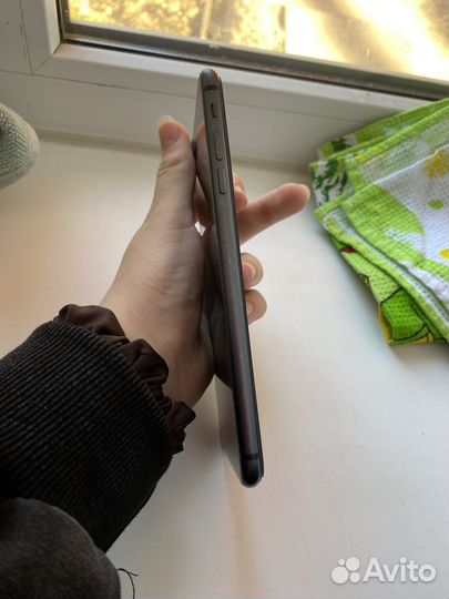 iPhone 8 Plus, 64 ГБ