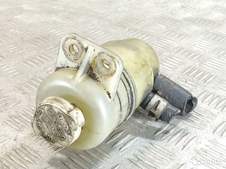 Бачок гидроусилителя Mitsubishi Lancer Cedia