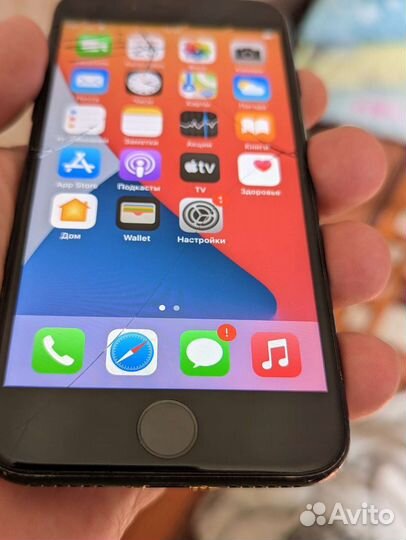 Телефон iPhone 7 128gb jetBlack