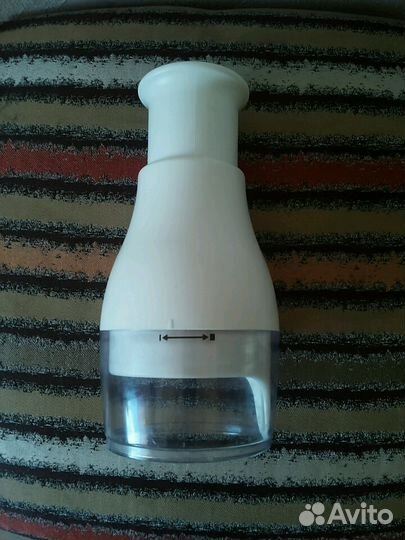 Измельчитель лука, чеснока, орехов и пр