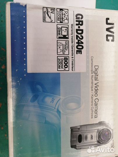 Видеокамера jvc кассетная GR-D240e