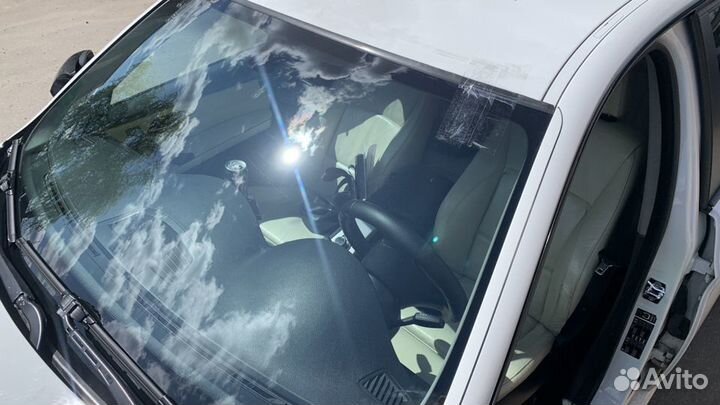 Лобовое стекло на BMW 3 E93 V 2D 2005-2014 дд