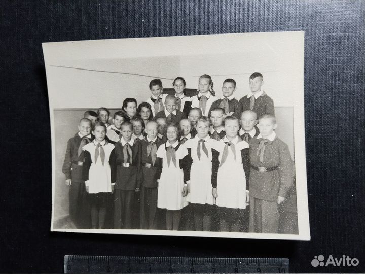 Школа учительница дети форма фото СССР