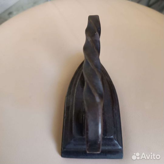 Утюг чугунный старинный