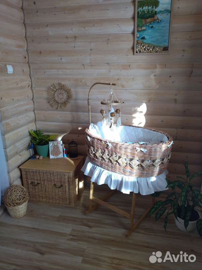 Кроватка, люлька плетеная, колыбель, мобиль