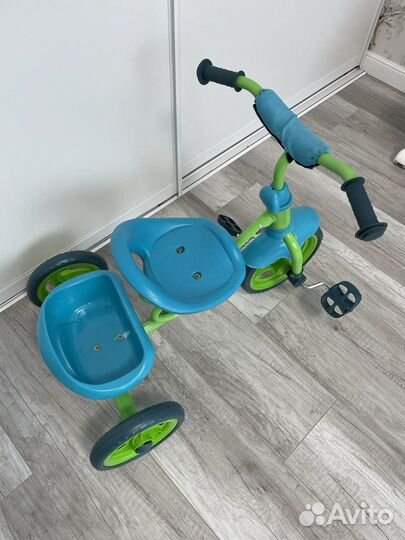 Трехколесный велосипед