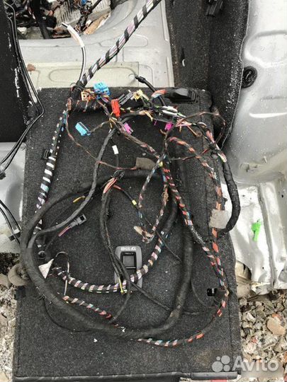 Проводка салона Skoda Octavia A7