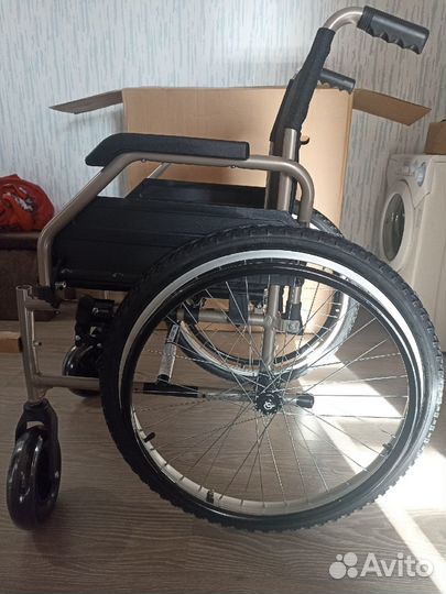 Продается инвалидное кресло-коляска Ortonica