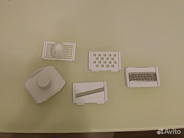 Терка ручная с контейнером