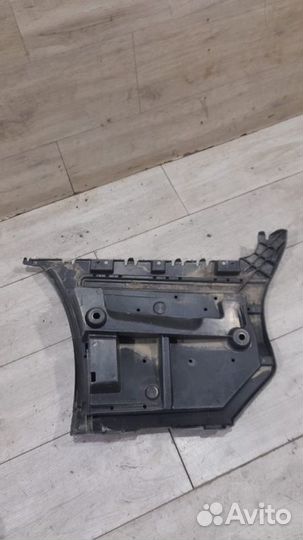 Кронштейн заднего бампера правый Bmw 3 E92 E93 С