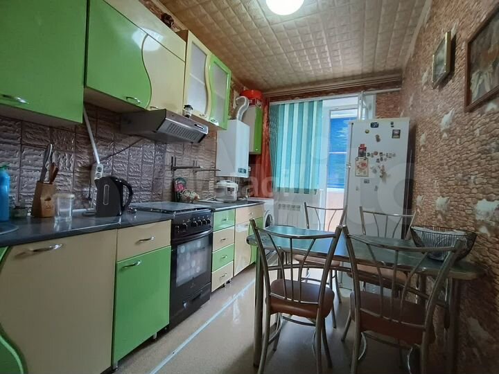 2-к. квартира, 44 м², 3/3 эт.