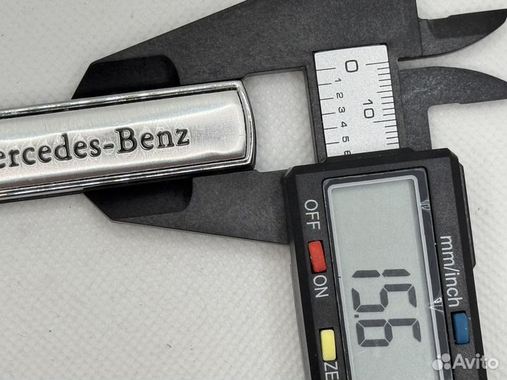 Значок шильдик эмблема планка Mercedes-Benz