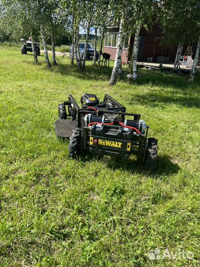 Газонокосилка самоходная