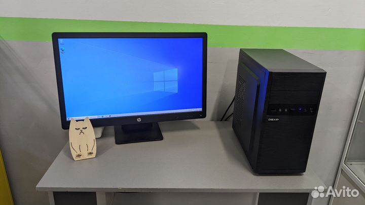 Intel i3 540, 8GB RAM, 128GB SSD, HD5450, 350W