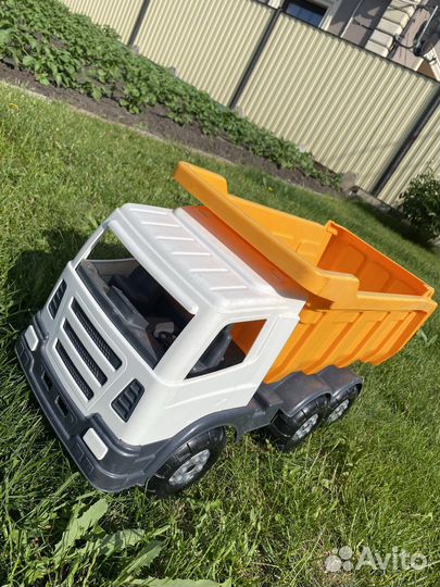 Большой грузовик игрушка
