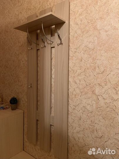 Вешалка в прихожую