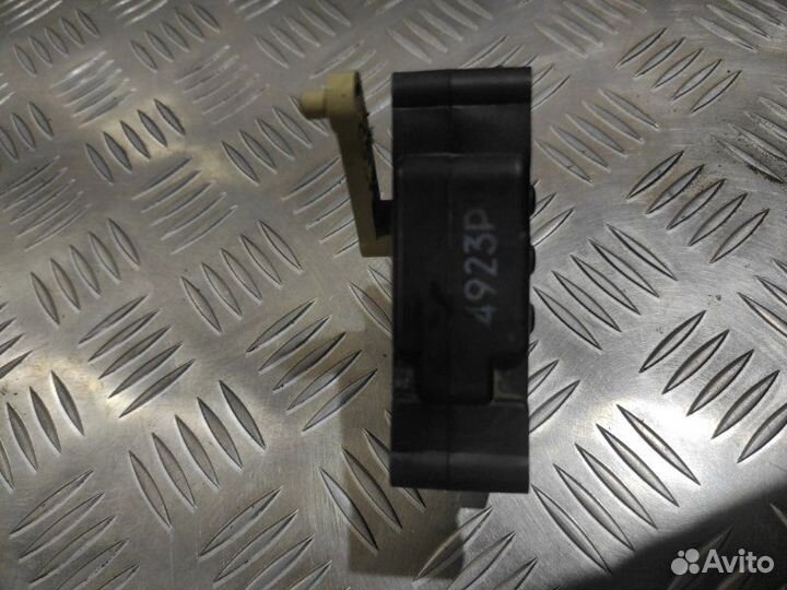 Сервопривод заслонки печки Mazda 6 Gg 2.0