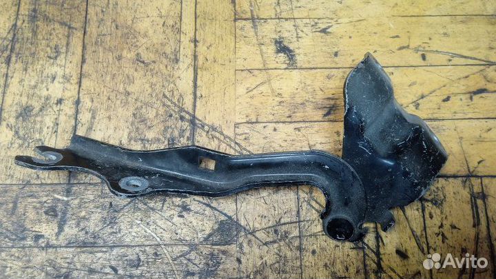 Петля капота левая Mazda 6 GH 2.0 2009