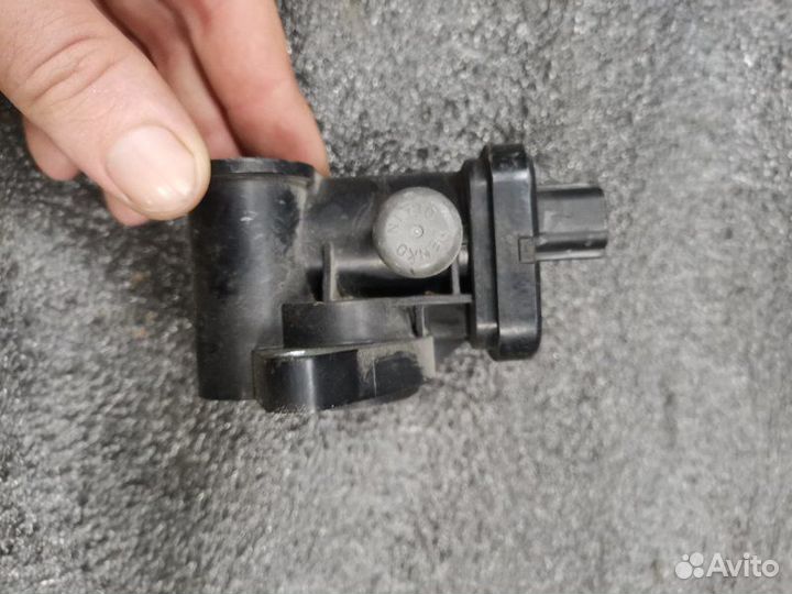 Механизм изменения геометрии впускного коллектора