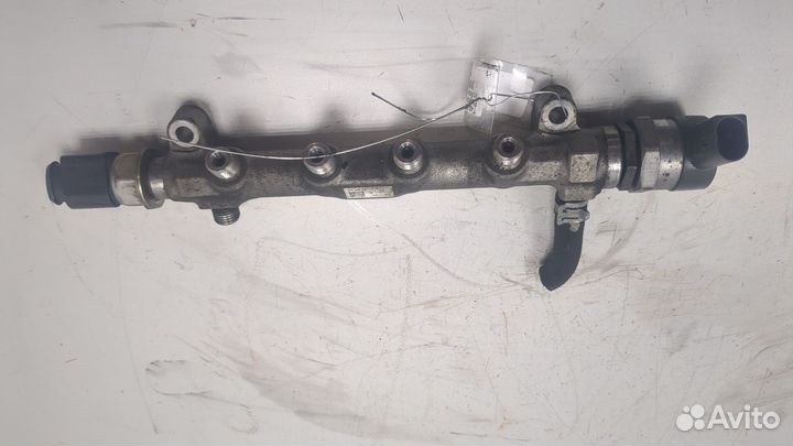 Рампа топливная Volkswagen Golf 7, 2014