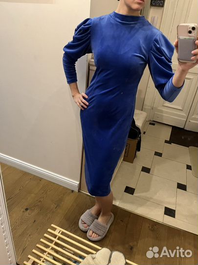 Платье синее с фонариками велюр 44