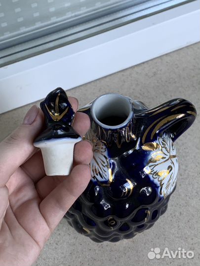 Советский фарфоровый графин «Виноград»