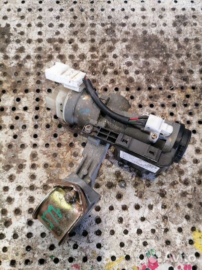 Замок зажигания Hyundai Elantra