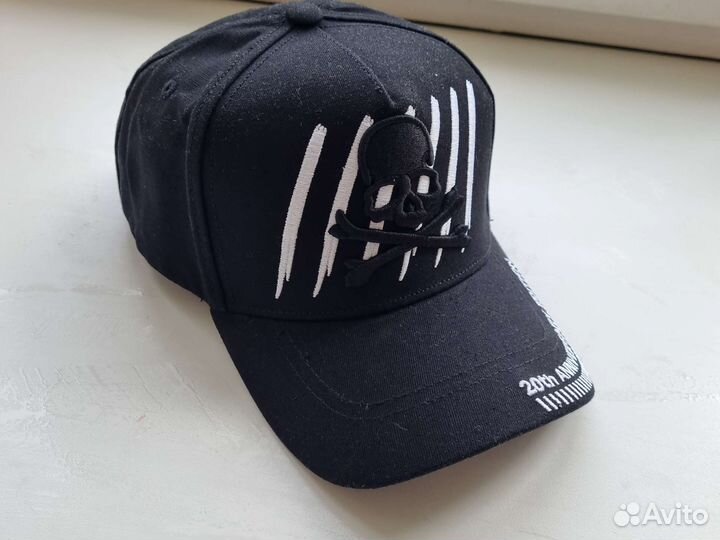 Бейсболка новая