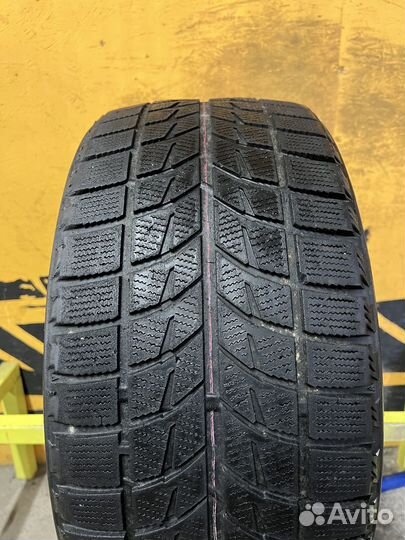 Bridgestone Blizzak WS-60 255/40 R17