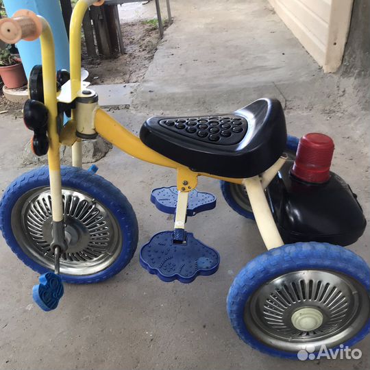 Детский трехколесный велосипед