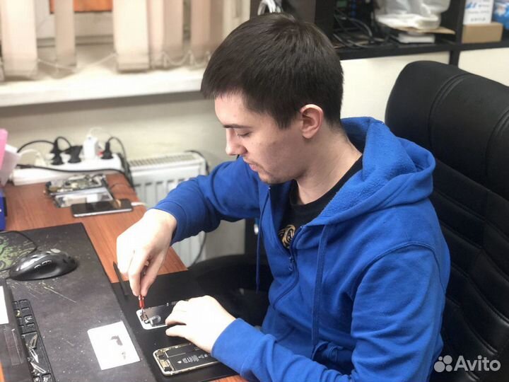 Срочный ремонт iPhone / Замена дисплея стекла