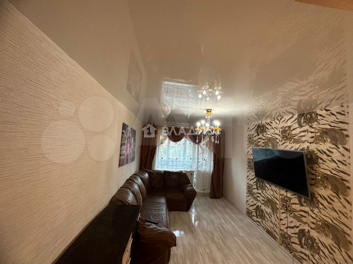 4-к. квартира, 90,7 м², 2/5 эт.