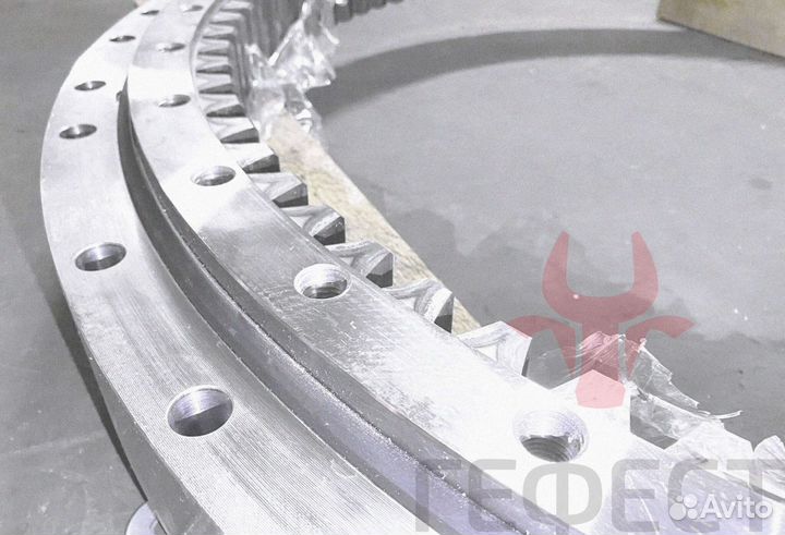 Опорно-поворотный круг R210NLC-9 81N6-00023BG